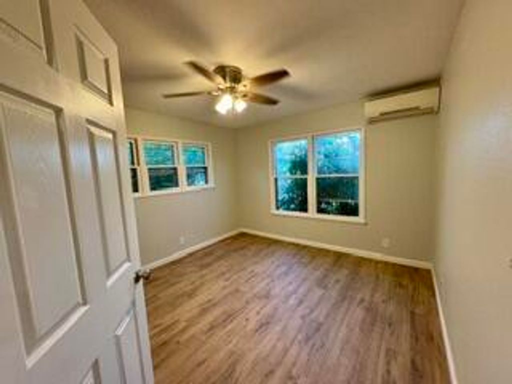 Image 17 of property listing at 3211 N Oakes Street, San Angelo, TX 76903