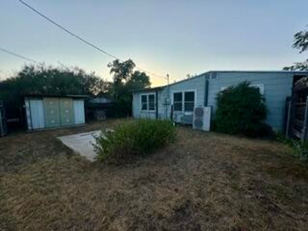 Image 32 of property listing at 3211 N Oakes Street, San Angelo, TX 76903