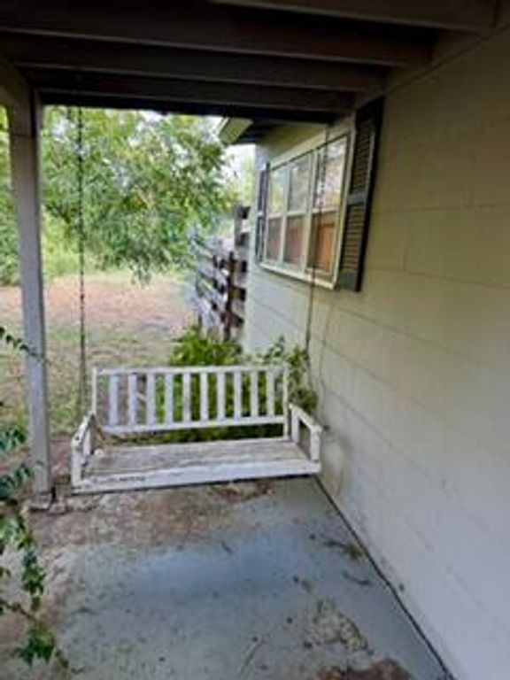 Image 5 of property listing at 3211 N Oakes Street, San Angelo, TX 76903