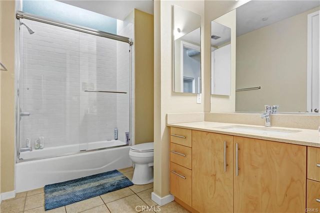133 The Promenade N 411, Long Beach, CA 90802