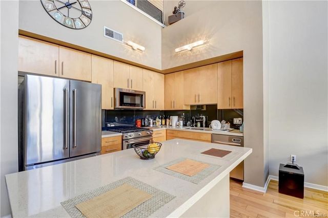 133 The Promenade N 411, Long Beach, CA 90802