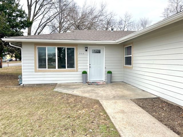 2414-16 Jasu Drive, Lawrence, KS 66046