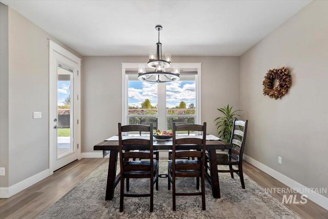 2889 E Columbus River Court, Nampa, ID 83686