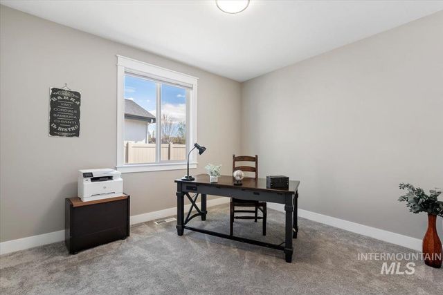 2889 E Columbus River Court, Nampa, ID 83686