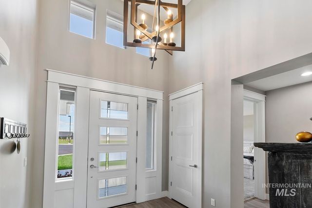 2889 E Columbus River Court, Nampa, ID 83686