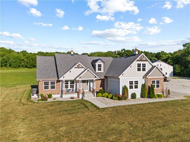 1703 SW Hawes Lane, Oak Grove, MO 64075