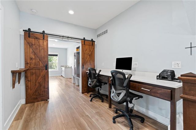 1703 SW Hawes Lane, Oak Grove, MO 64075