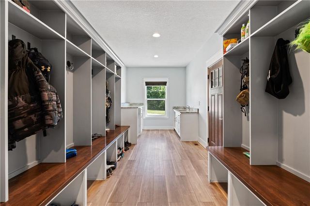 1703 SW Hawes Lane, Oak Grove, MO 64075