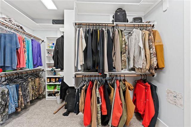 1703 SW Hawes Lane, Oak Grove, MO 64075