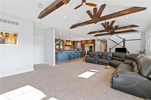 1703 SW Hawes Lane, Oak Grove, MO 64075