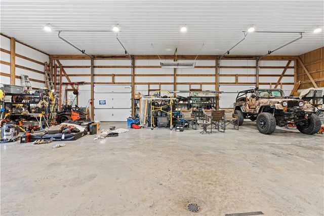 1703 SW Hawes Lane, Oak Grove, MO 64075