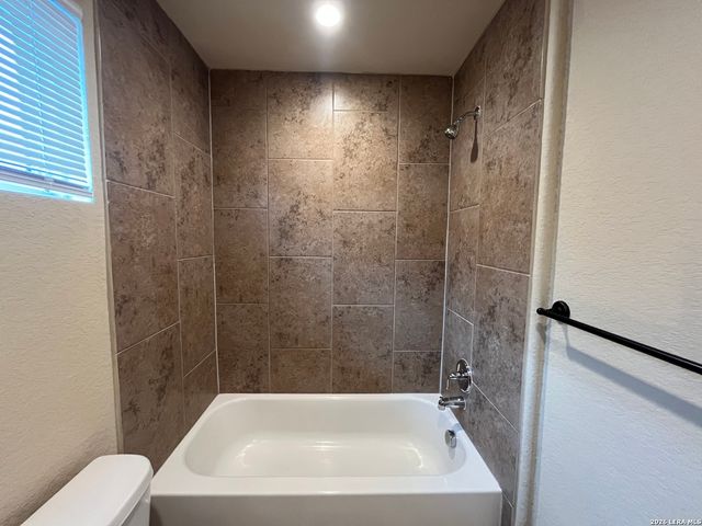 6414 Luglio Ln Unit 101, San Antonio, TX 78233