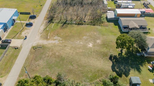 NA 5th Street, San Leon, TX 77539