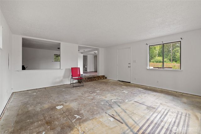 12413 Canyon Road, Puyallup, WA 98373