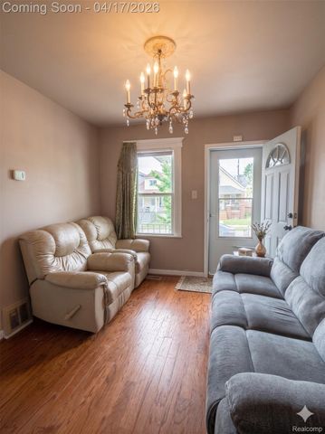 2620 Botsford Street, Hamtramck, MI 48212