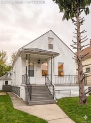 2620 Botsford Street, Hamtramck, MI 48212