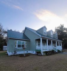 818 Moore Road, Quincy, FL 32351