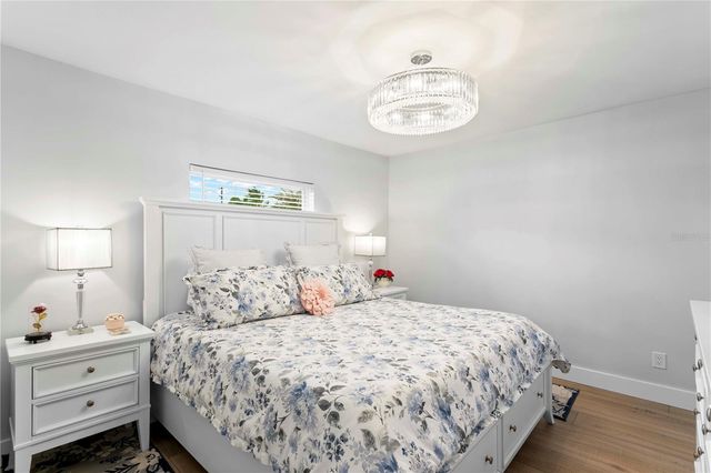 6947 S SHORE DRIVE S, South Pasadena, FL 33707