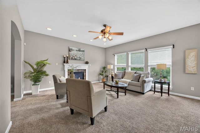 2225 Ameling Manor Drive, Maryland Heights, MO 63043