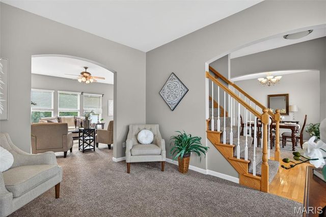 2225 Ameling Manor Drive, Maryland Heights, MO 63043