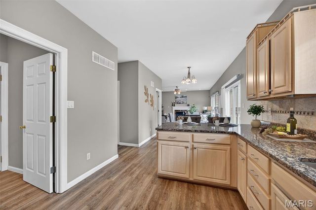 2225 Ameling Manor Drive, Maryland Heights, MO 63043