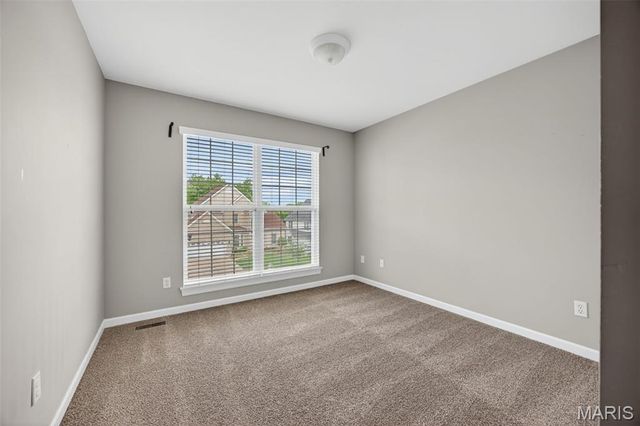 2225 Ameling Manor Drive, Maryland Heights, MO 63043