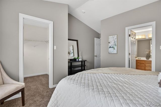 2225 Ameling Manor Drive, Maryland Heights, MO 63043