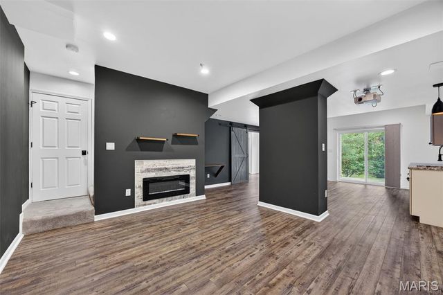 2225 Ameling Manor Drive, Maryland Heights, MO 63043