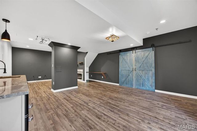 2225 Ameling Manor Drive, Maryland Heights, MO 63043