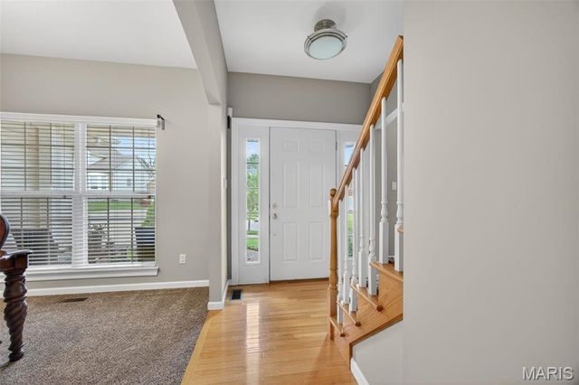 2225 Ameling Manor Drive, Maryland Heights, MO 63043