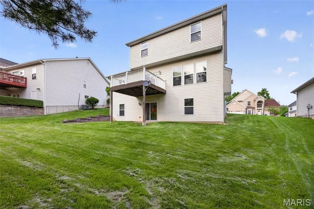 2225 Ameling Manor Drive, Maryland Heights, MO 63043