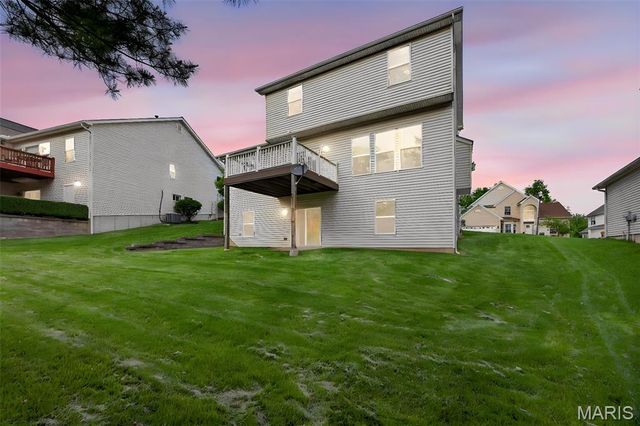2225 Ameling Manor Drive, Maryland Heights, MO 63043