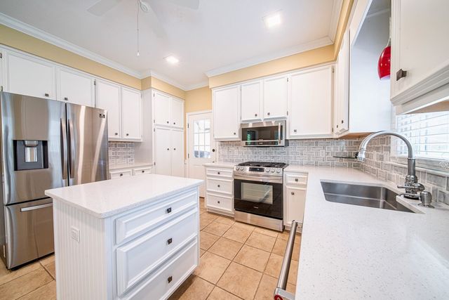 6305 Summerchase Way, Columbus, GA 31909
