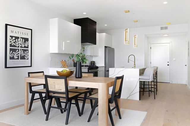 66 Mcgrath 201, Quincy, MA 02169