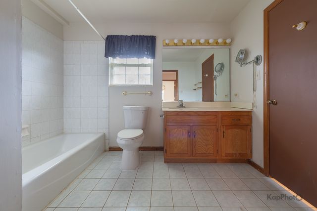 22341 Cornell Avenue, Sauk Village, IL 60411