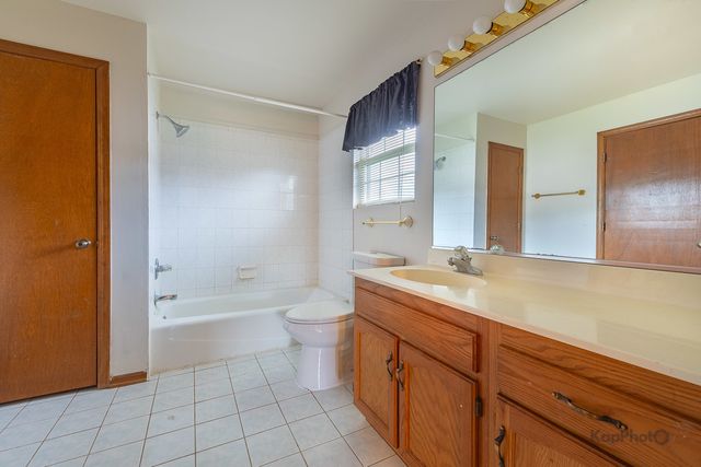 22341 Cornell Avenue, Sauk Village, IL 60411
