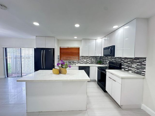 11603 NW 29th St 4W, Coral Springs, FL 33065