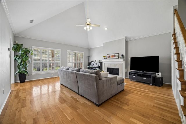 1506 S Gabriel River Circle, Sugar Land, TX 77478