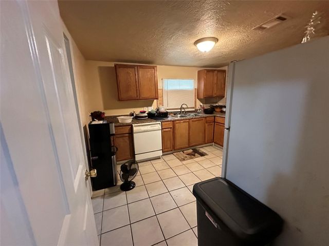 1035 Nadolney Street, Houston, TX 77015