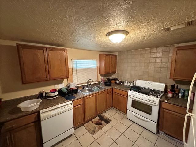 1035 Nadolney Street, Houston, TX 77015