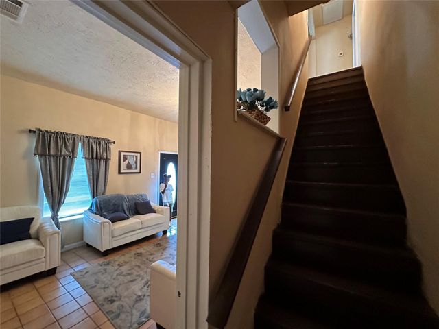 1035 Nadolney Street, Houston, TX 77015