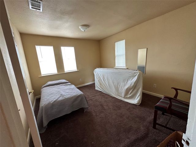 1035 Nadolney Street, Houston, TX 77015