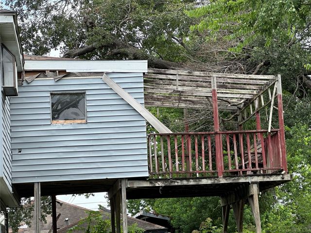 1035 Nadolney Street, Houston, TX 77015