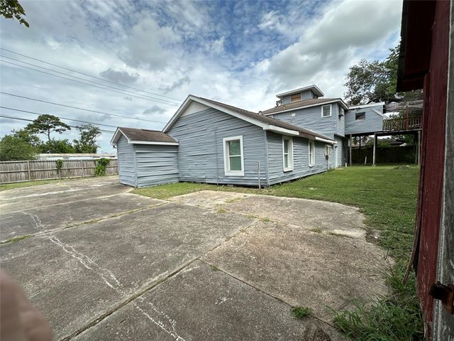 1035 Nadolney Street, Houston, TX 77015