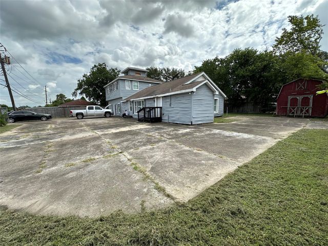 1035 Nadolney Street, Houston, TX 77015