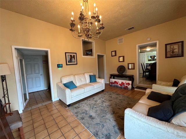 1035 Nadolney Street, Houston, TX 77015