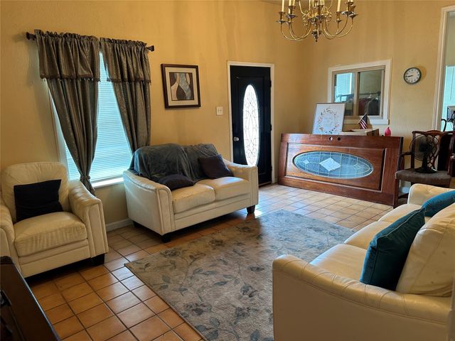 1035 Nadolney Street, Houston, TX 77015