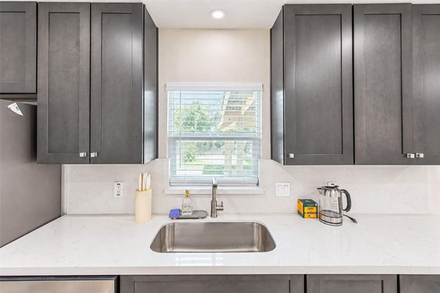 5326 De Lange Lane, Houston, TX 77092