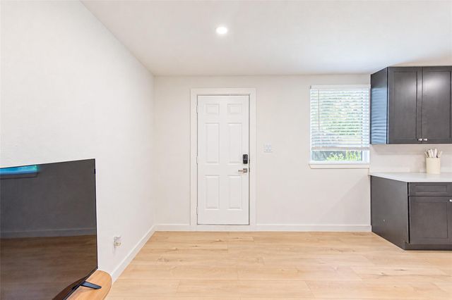 5326 De Lange Lane, Houston, TX 77092