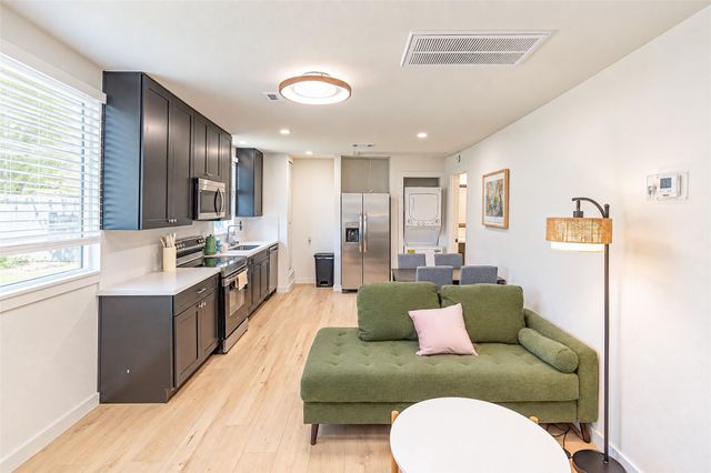 5326 De Lange Lane, Houston, TX 77092